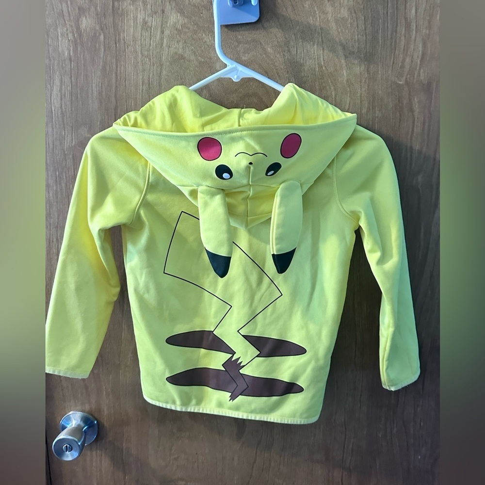 Pokémon Fleece Lined Hoodie Sz6 - Picture 2 of 3